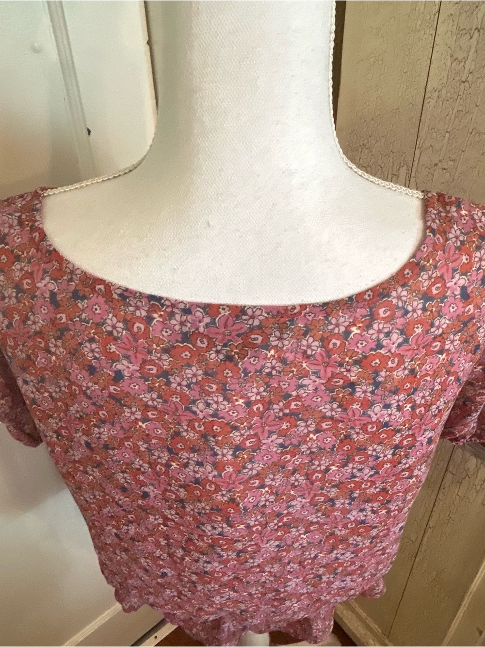Sanctuary Mauve Floral Tie-Front Top - Picture 6 of 15